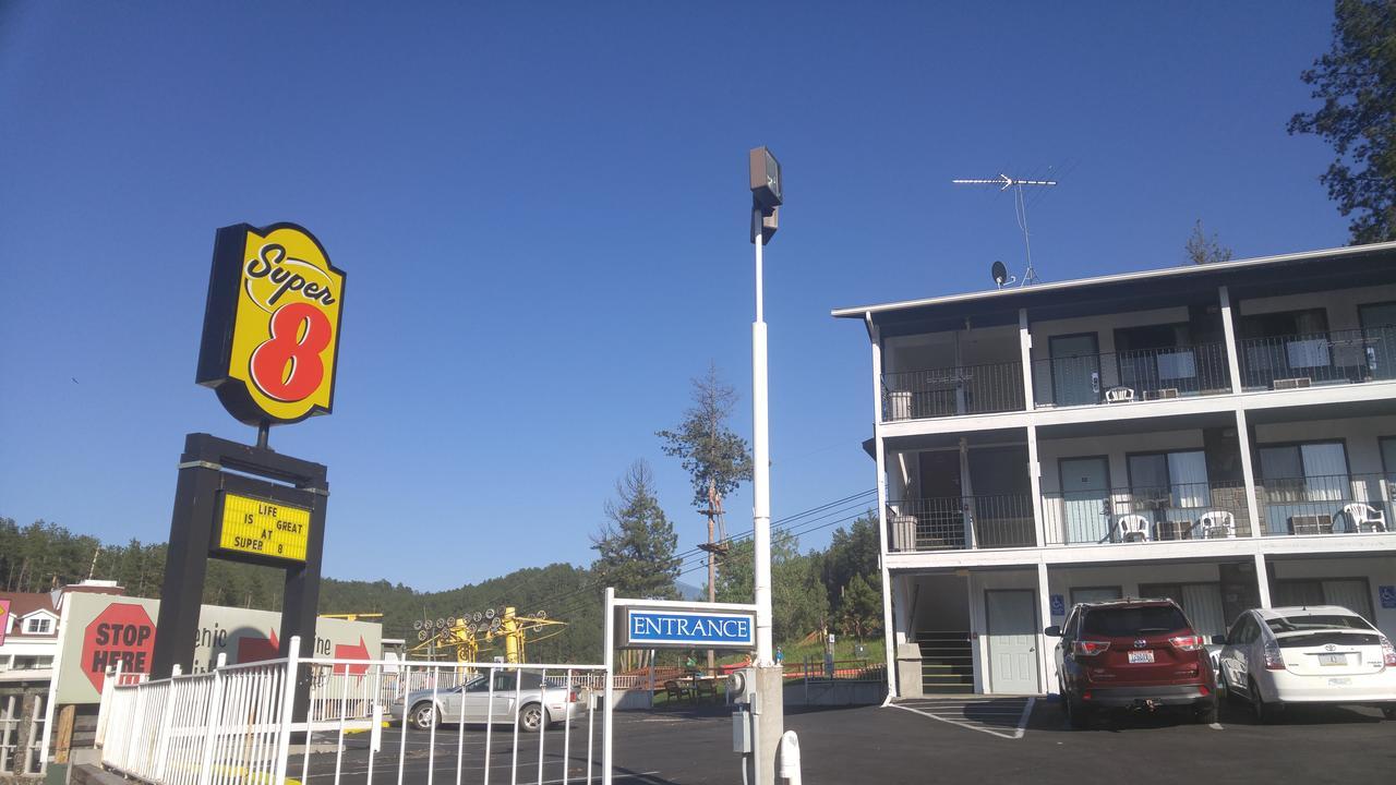 Super 8 By Wyndham Keystone/Mt. Rushmore Exterior foto